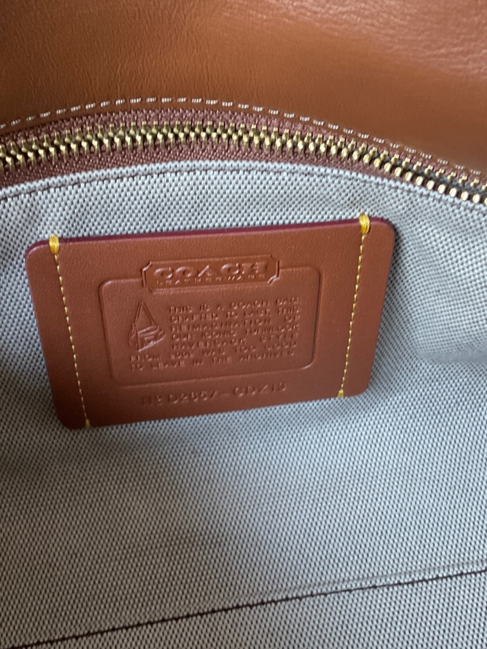 Coach Haversack Large in Suede - Picture 9 of 10